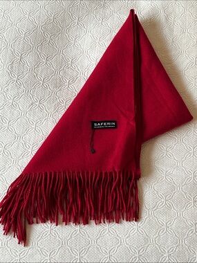 Saferin Classic Fringe Scarf Natural Fibers 70% Cashmere 30% Lambs Wool. NWOT.